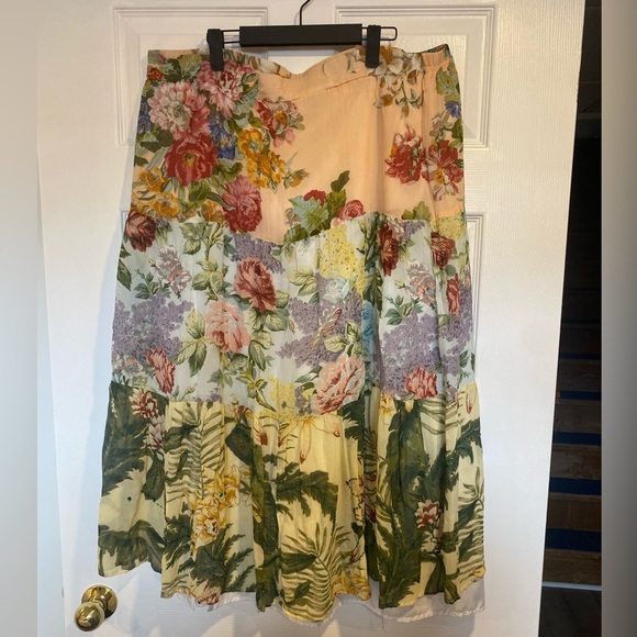 Vintage Flowers 100% Rayon MIDI Lined Skirt - Picture 6 of 13